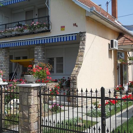 Pal Haz Apartment Abádszalók Exterior foto